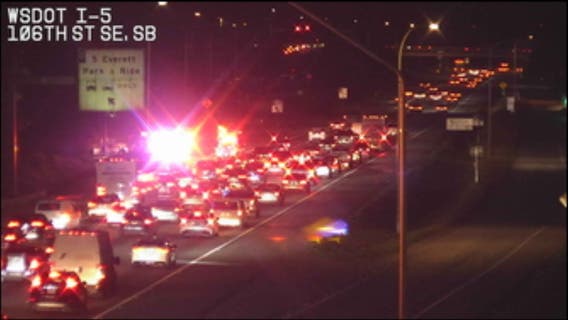Southbound I-5 fully open after crash blocks lanes near Everett