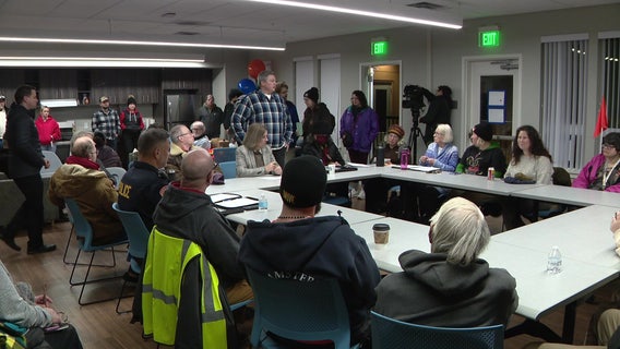 Everett police 'working tirelessly' to find suspect who stabbed 13-year-old