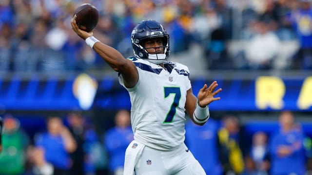 Seattle Seahawks QB Geno Smith traded to Las Vegas Raiders