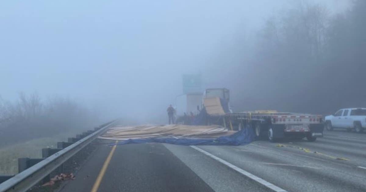 Semi-truck crash snarls traffic on northbound I-5 near Kent | FOX 13 ...