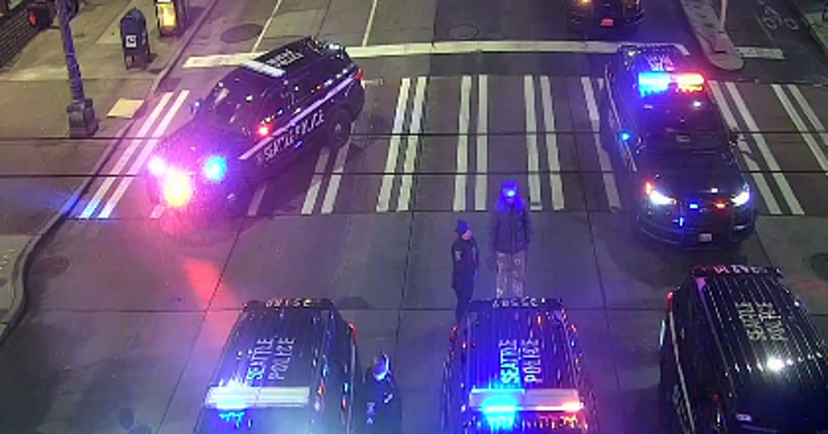 Seattle police arrest man for armed carjacking | FOX 13 Seattle