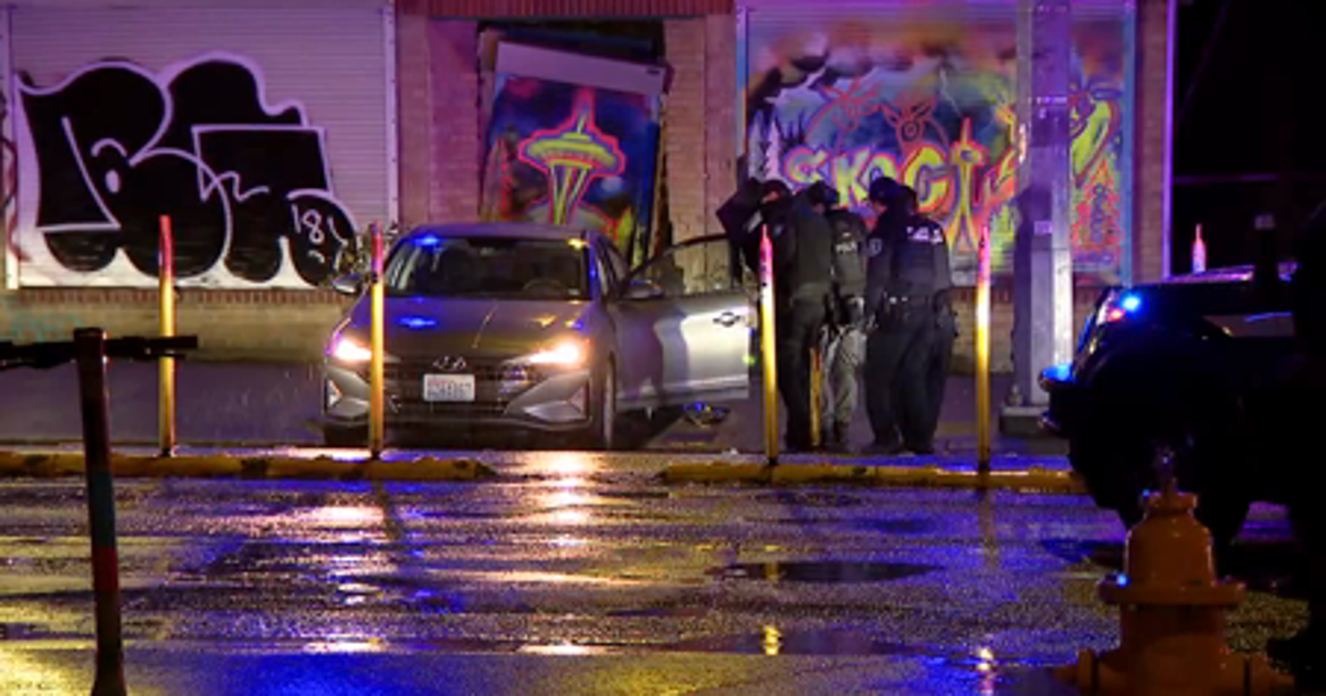 Smash-and-grab robbery damages Kemp's Cannabis in Seattle | FOX 13 Seattle
