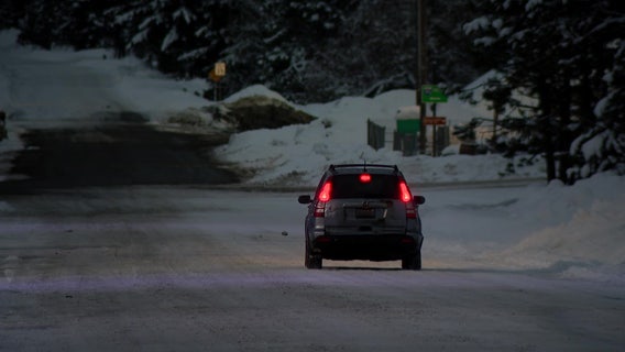 Snoqualmie Pass prepares for more snow overnight