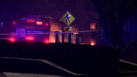 At least 2 shot on Metro bus in Tukwila, WA, police hunting for suspects