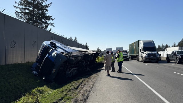 NB I-5 lanes reopen after semi-truck crash, fuel spill