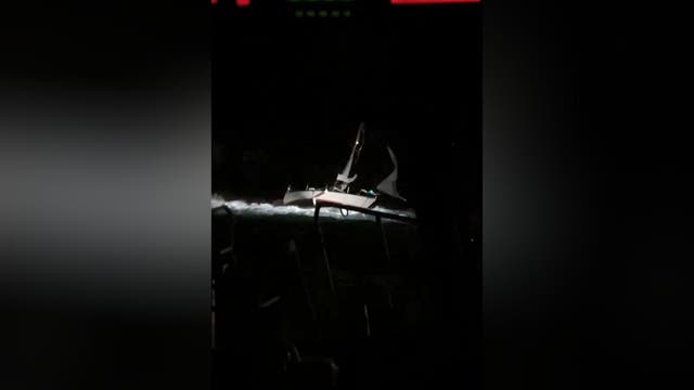 1 dead, 1 saved as US Coast Guard makes dramatic nighttime rescue in WA