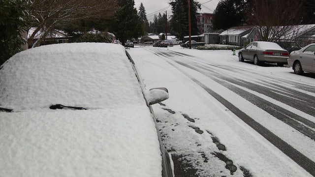 Seattle snow forecast: More lowland snow, icy roads Tuesday