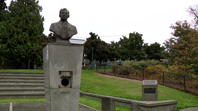 Seattle’s Filipino community hosts concert to raise funds to fix vandalized Dr. Jose Rizal Park