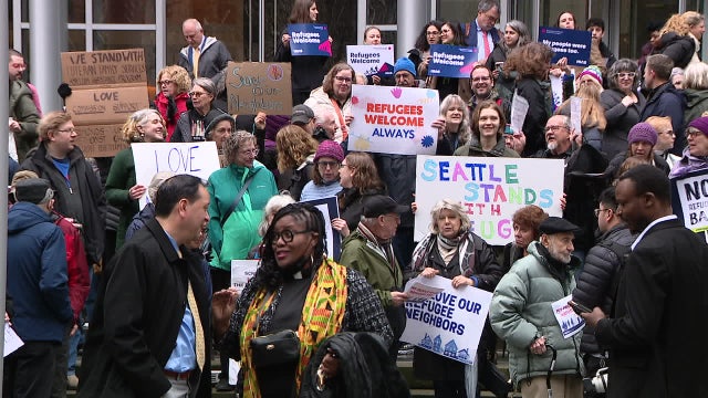 Seattle federal judge blocks Trump's refugee suspension order