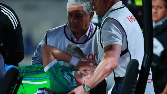 Morris, Arriola injured as Sounders FC gets knocked out of CONCACAF Champions Cup