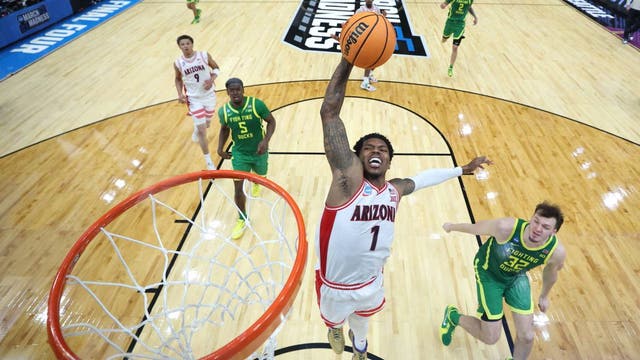 Caleb Love's 29 points lead Arizona to 87-83 win over Oregon
