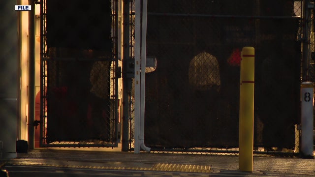 Rally held outside ICE detention center in WA for 2 union members arrested