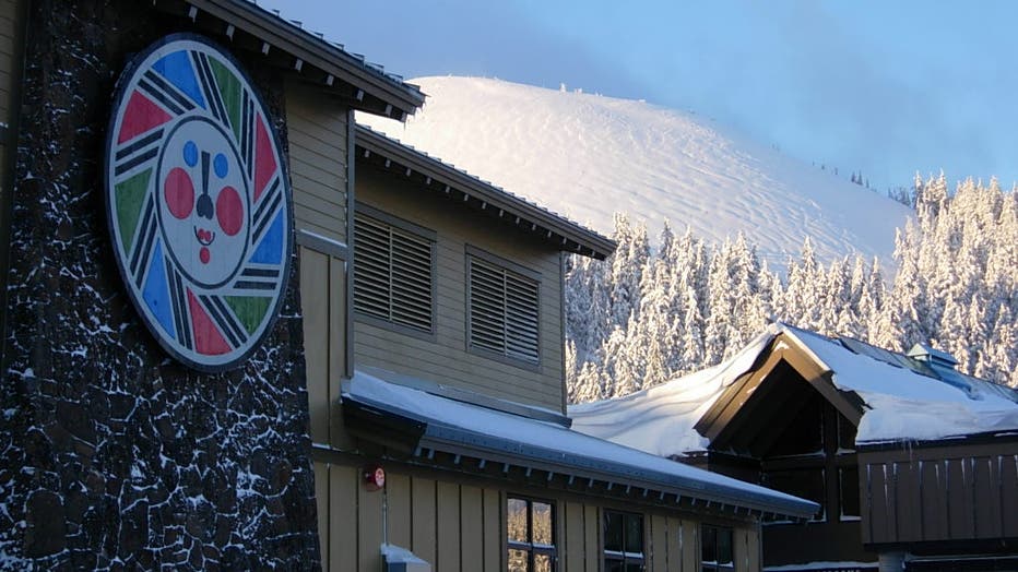 A Seattle man died after getting trapped in a tree well while skiing at Mt. Bachelor on Monday. The Deschutes County Sheriff’s Office (DCSO) in Oregon identified the skier as 34-year-old Benjamin Shelkey. Deputies said an emergency SOS text message was received from an Apple device around 3:04 p.m. The message read,
