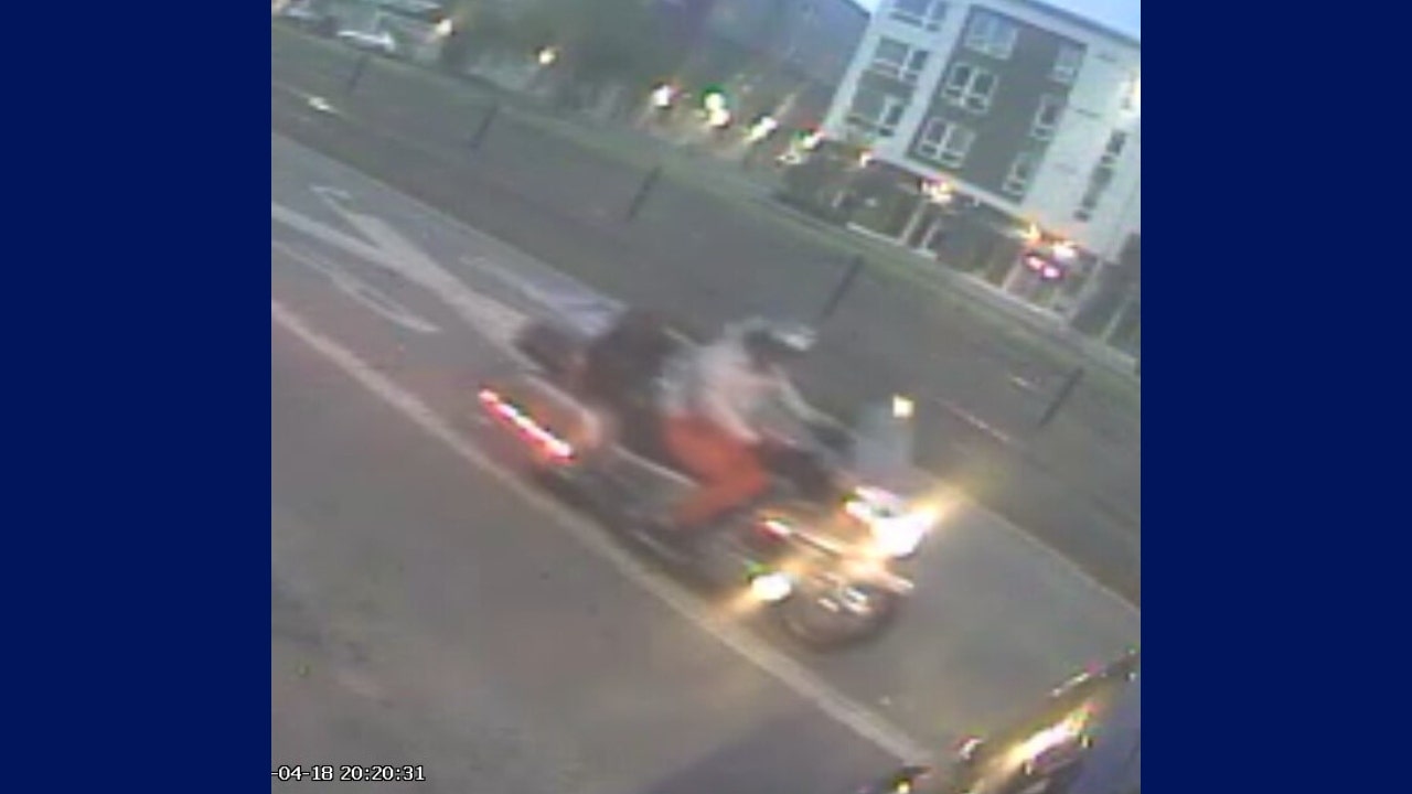 Seattle police arrest suspect in motorcycle hit-and-run | FOX 13 Seattle