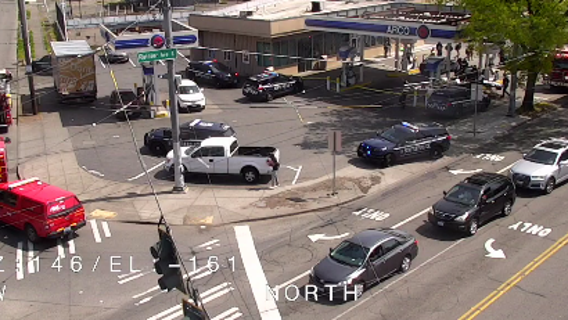 Seattle police hunt for scooter-riding shooter suspects