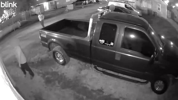 Security cameras capture bizarre break-in after men 'called police on themselves'