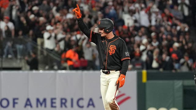 Matt Chapman leads Giants to 4-1 win over Seattle Mariners