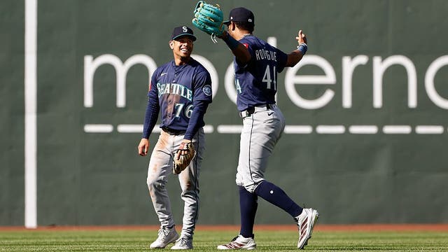 Bryan Woo shuts down Boston, helps Mariners close road trip with 4-3 win over Red Sox