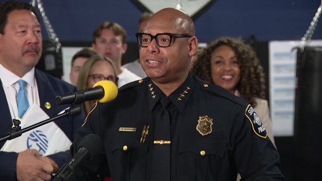 Seattle Mayor, Police Chief celebrate record-high number of new officers