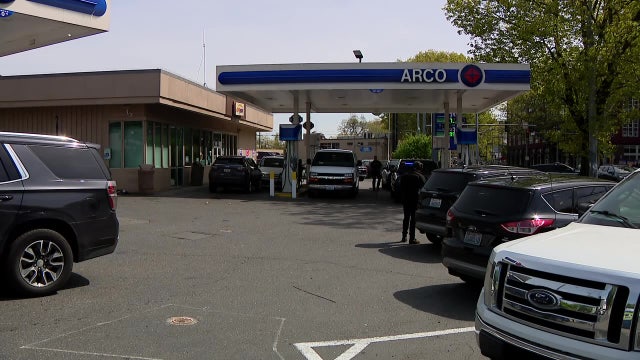 Teen shot in Seattle by couple on Lime scooter