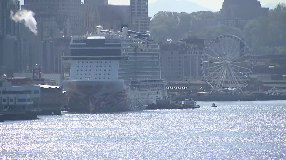Cruise ship in Seattle