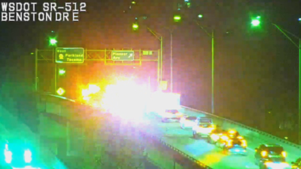 Police respond to incident on SR 512 in Puyallup, lanes blocked