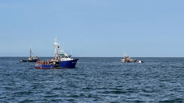 Coast Guard suspends search for fishing boat captain near Westport, WA