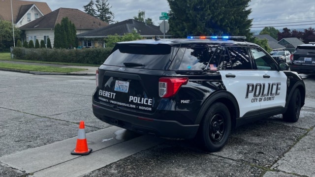 Everett standoff causes road closures Sunday