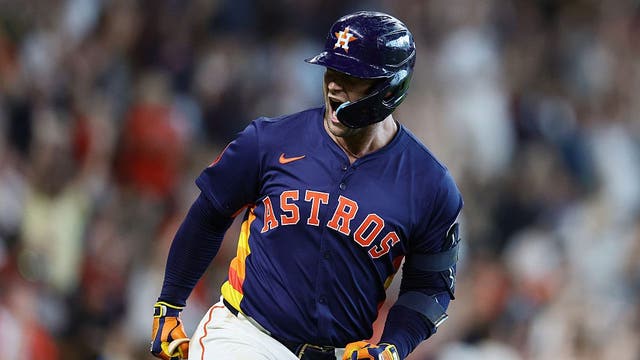 Christian Walker's walk-off 2-run homer lifts Astros over Seattle Mariners 5-3