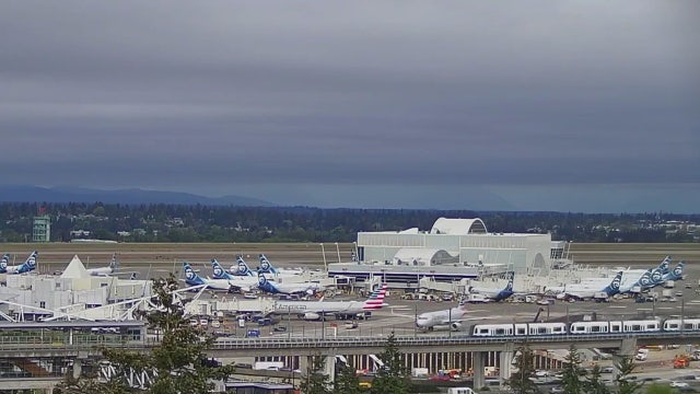 150 air fuelers at Sea-Tac Airport authorize strike