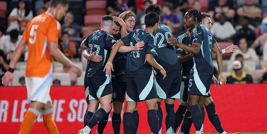 Rusnák scores twice, Musovski scores in fifth straight as Seattle Sounders beat Dynamo 3-1