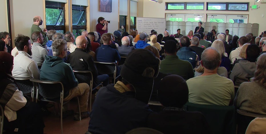 'Scared of accountability': Crowd calls out West Seattle leaders at public safety meeting
