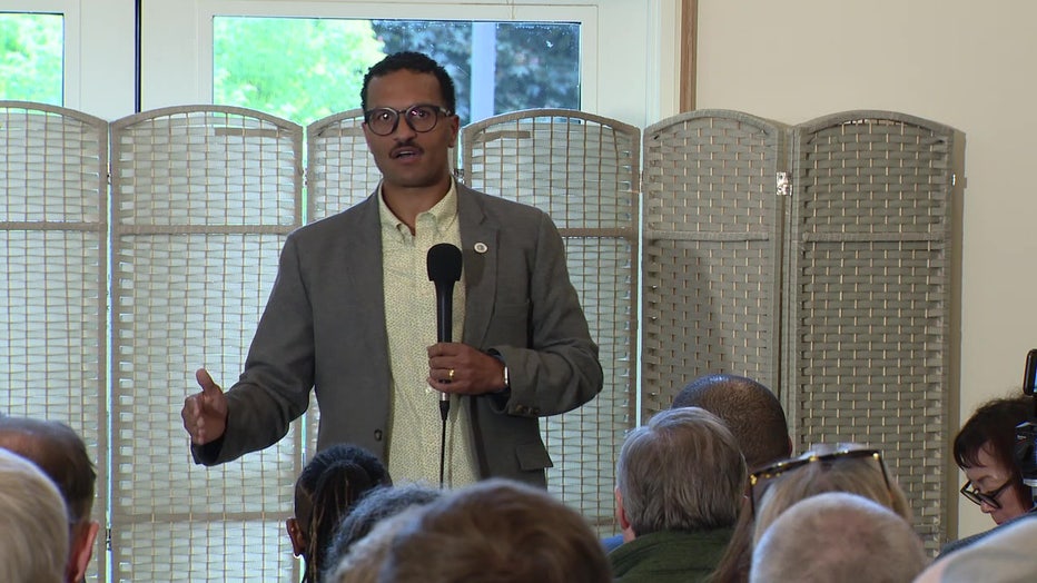 Rob Saka at West Seattle public safety meeting