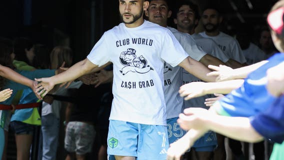 Seattle Sounders players protest Club World Cup prize money distribution
