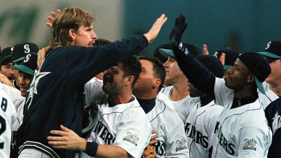 Seattle Mariners to retire Randy Johnson's No. 51 jersey in 2026