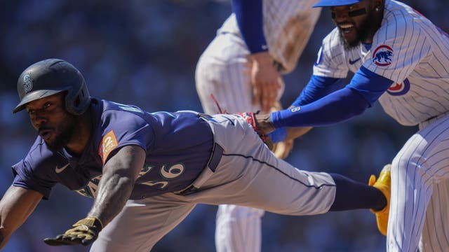 Cubs hold off Raleigh, Mariners for a 10-7 win