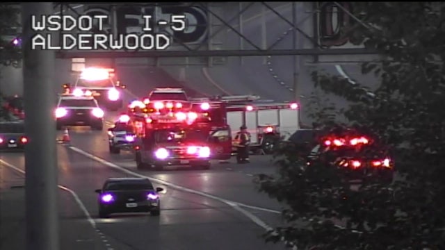 Deadly crash on SR 525 in Lynnwood, WA near I-5, I-405 interchange