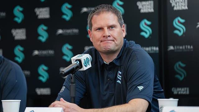 Seattle Kraken place Joe Veleno on waivers to buyout contract