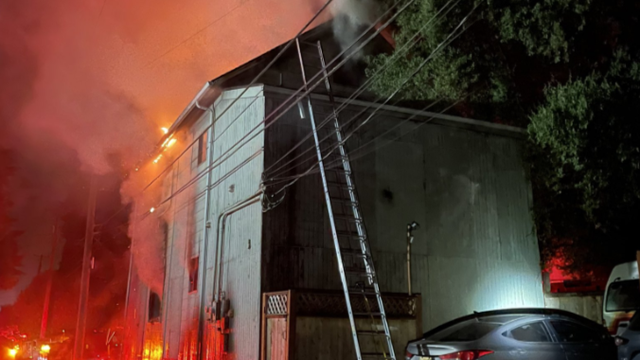1 hospitalized after apartment fire in Tacoma, WA