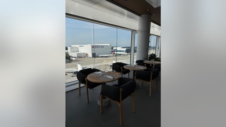 delta sky club photo