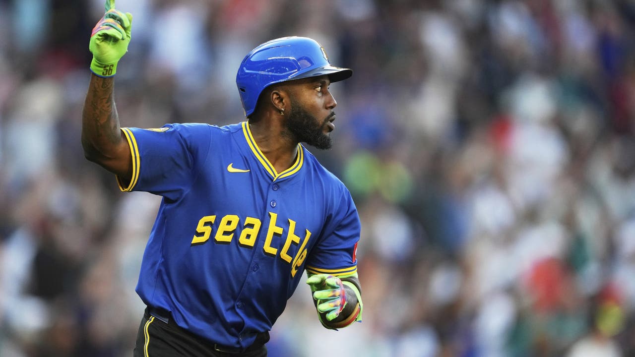 Seattle Mariners best Astros with Arozarena, Castillo | FOX 13 Seattle