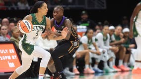 Seattle Storm overcome sloppy start, use strong 4th quarter to top Sun 79-65