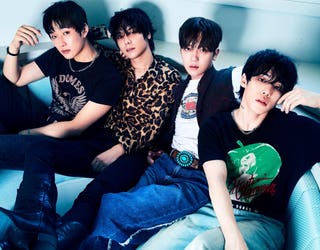 OMEGAX WHAT'S GOIN' ON ヨントン サイン チェキ テドン OMEGAX WHAT'S GOIN' ON ヨントン サイン チェキ テドン