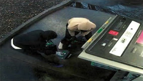WA robbery spree suspects used glue on ATMs to rob repair technicians: docs