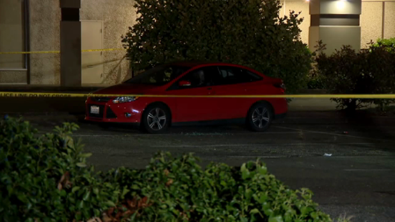 2 arrested after shooting outside bar in Kent, WA