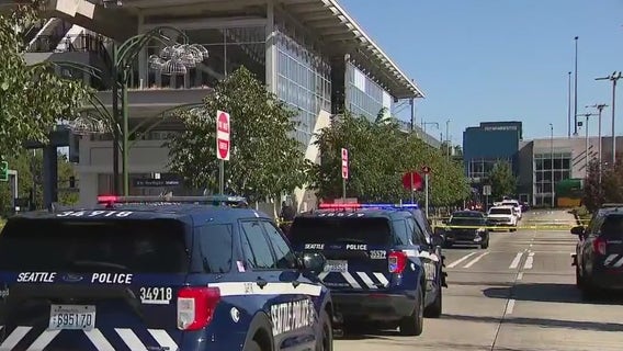 Police search for suspects after shooting in Seattle's Northgate neighborhood