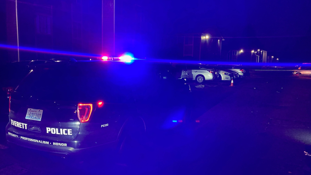 Man hospitalized after Everett shooting
