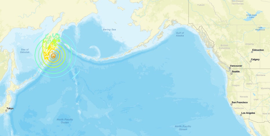 Parts of western WA are under tsunami advisory. Here's what we know