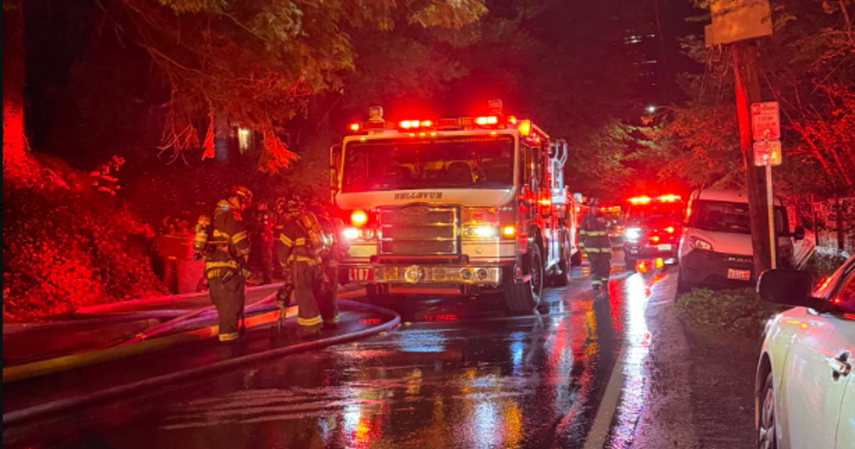 Person killed in Bellevue house fire | FOX 13 Seattle