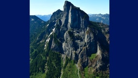 WA rescue teams recover Mt. Baring BASE jumper's body